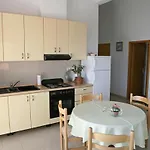 Apartment By The Sea Brela, Makarska - 13052 Brela